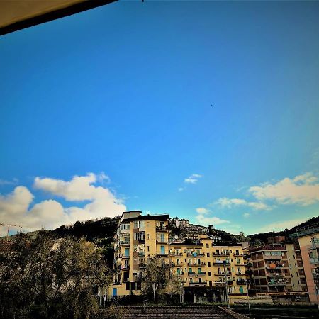 Acquamarina Holiday House Salerno Exteriör bild